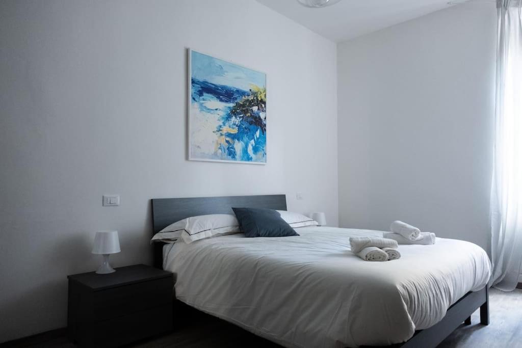 Private Room: The Port Apartment Scirocco Livorno Exterior photo